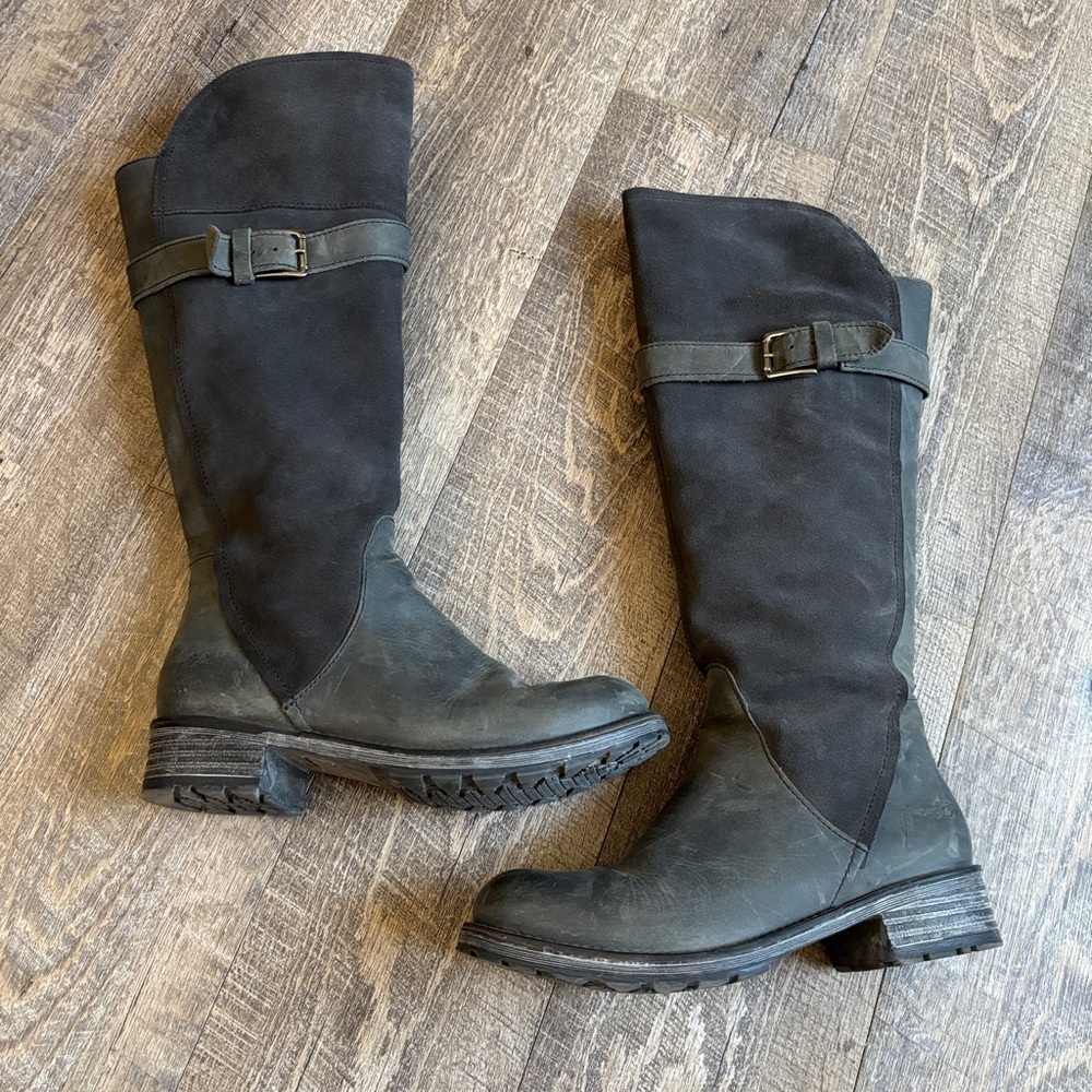 Bos. & Co. Black and Green Over the Knee Boots with Sleek Silhouette